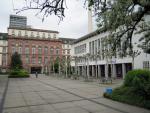 Blick auf das alte Hauptgebäude der Universität (Jügelhaus) und das Studierendenhaus, © Stadtplanungsamt Stadt Frankfurt am Main  