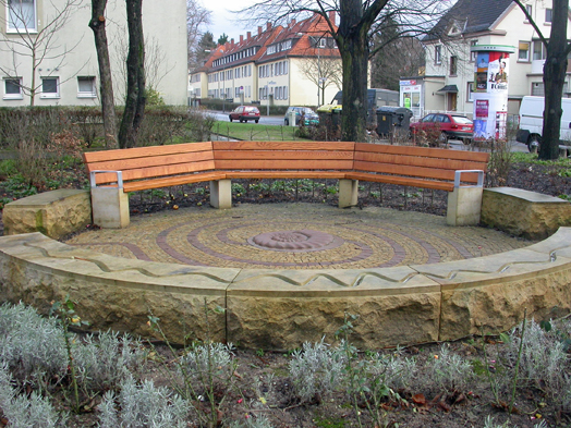 Letting the world go past, picture: Freischlad+Holz, © Stadtplanungsamt Stadt Frankfurt am Main