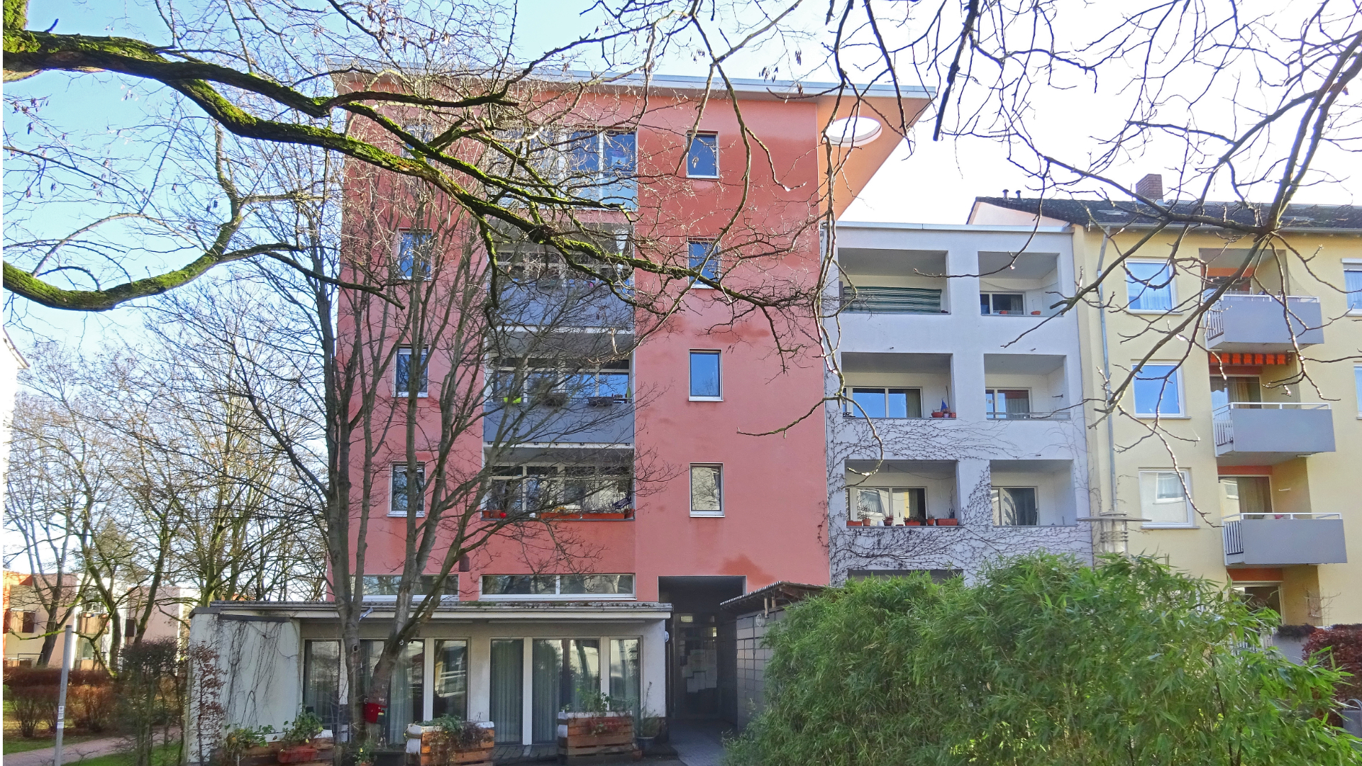 Anbau an Zeilengebäude mit Gemeinschaftsraum im Erdgeschoss in Bergen-Enkheim © Stadtplanungsamt Stadt Frankfurt am Main 