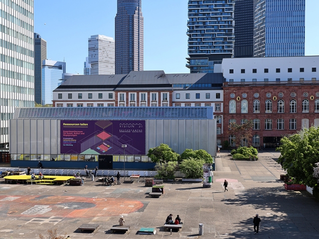 Im Rahmen des EU-gef&ouml;rderten Projekts �Vision 31� entsteht seit Herbst 2025 in der ehemaligen Kunstbibliothek ein offener Ort f&uuml;r Kunst, Kultur und Begegnung, der dem Leitmotiv �Ressourcen teilen� folgt. &copy; Stadt Frankfurt 